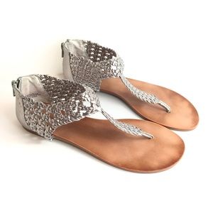 Nine West Yossima Flat Thong Sandal Size 7M